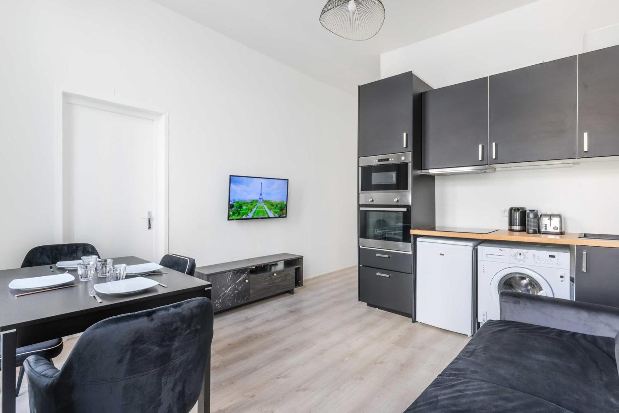 Apartment Cosy In The Heart Of Belleville Paris